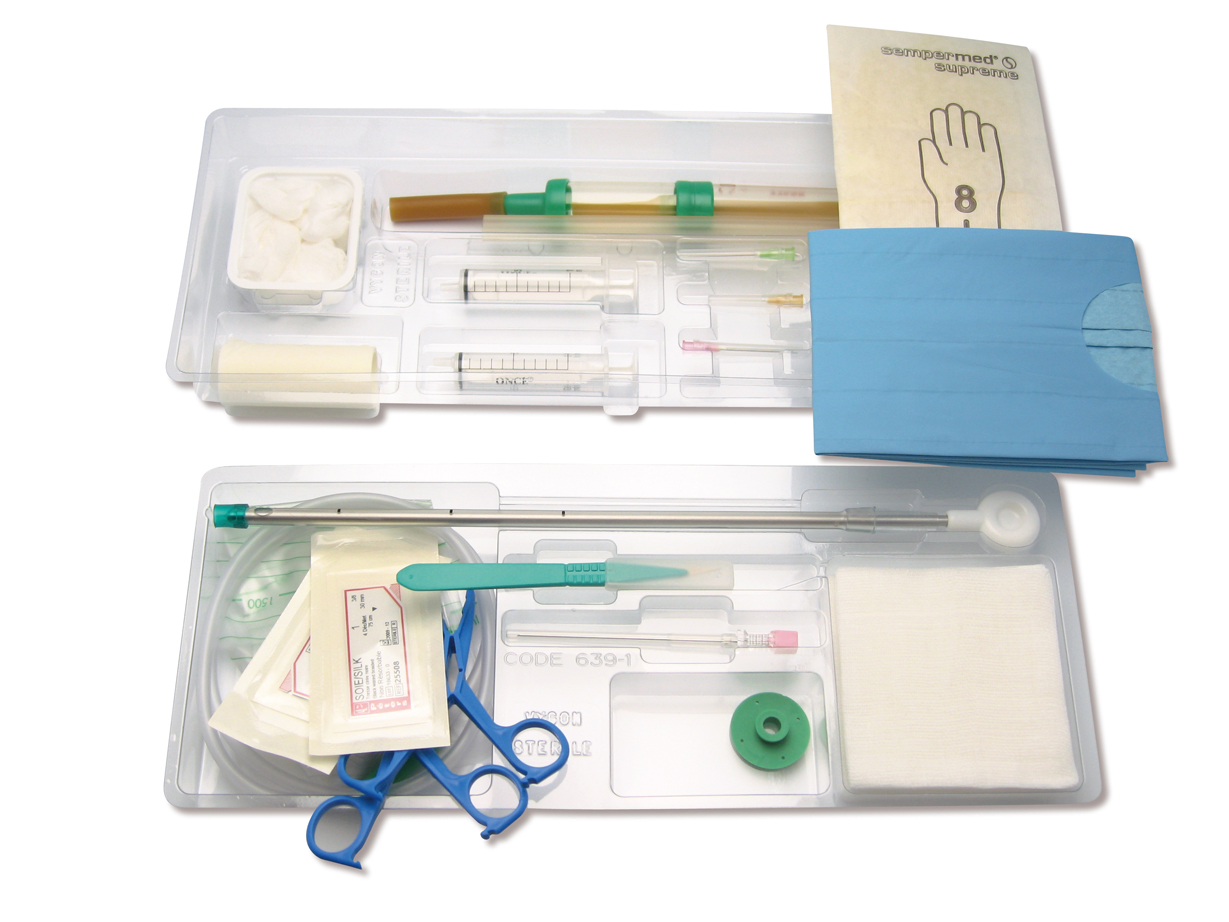 Complete tray for thoracic drainage